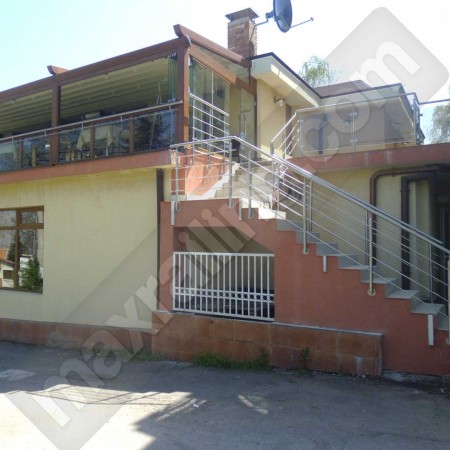 Иноксови парапети